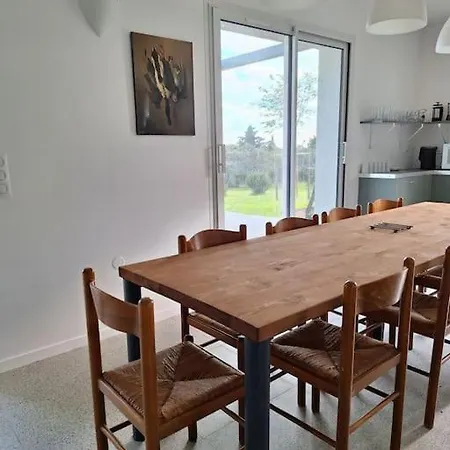 Maison Independante Avec Piscine Taulignan